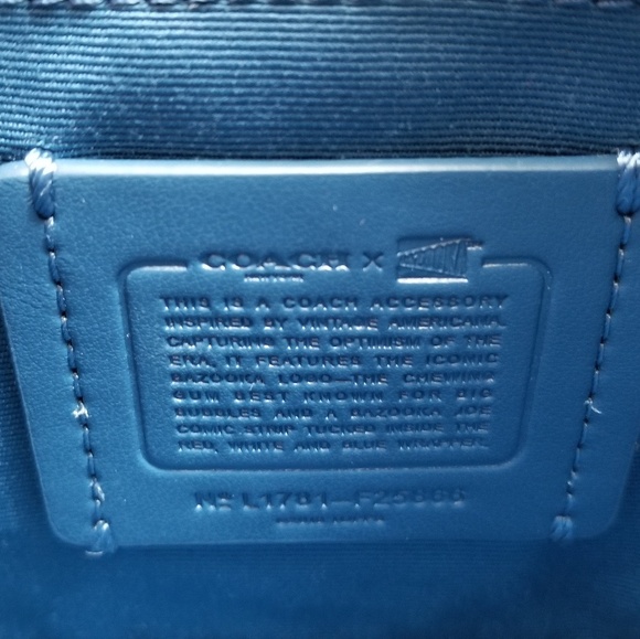 HP🎉Coach Topps Bazooka Bubble Gum Large Wristlet - Picture 5 of 7